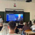 17.09.2026 В учебных группах прошли информационные часы по теме Дня народного единства